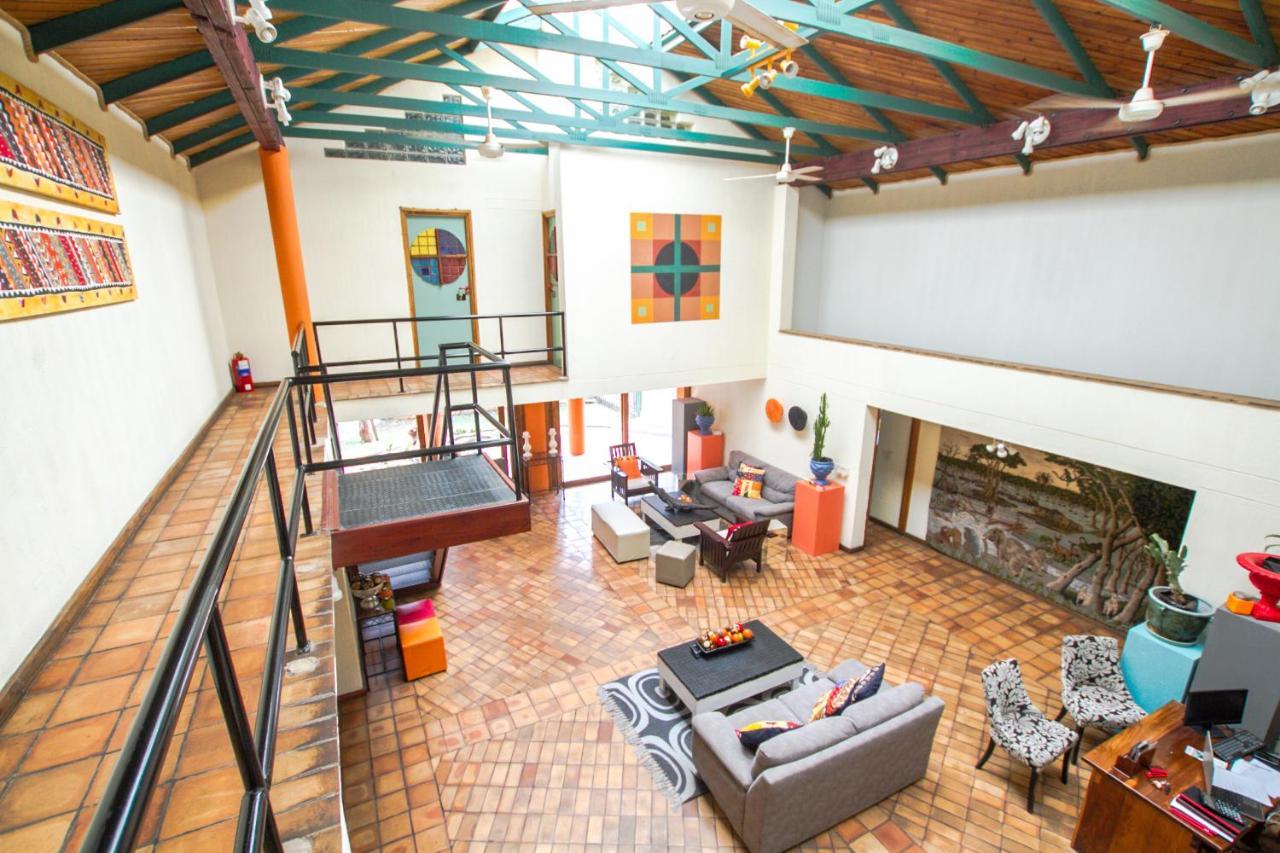 Flatdog Lodge Victoria Falls Eksteriør billede